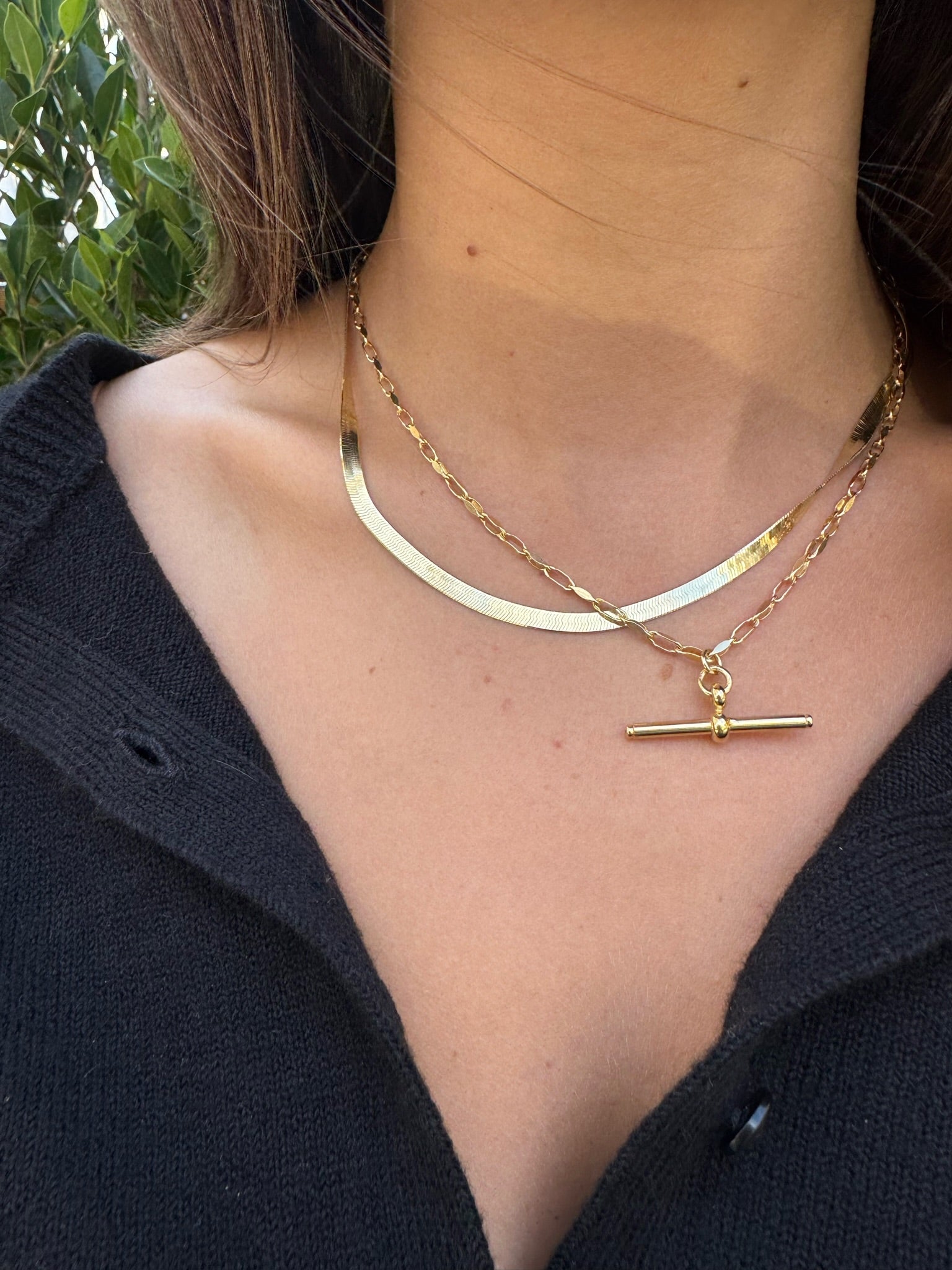 The Ultimate Guide to Layering Necklaces: Chains, Pendants, and Diamonds